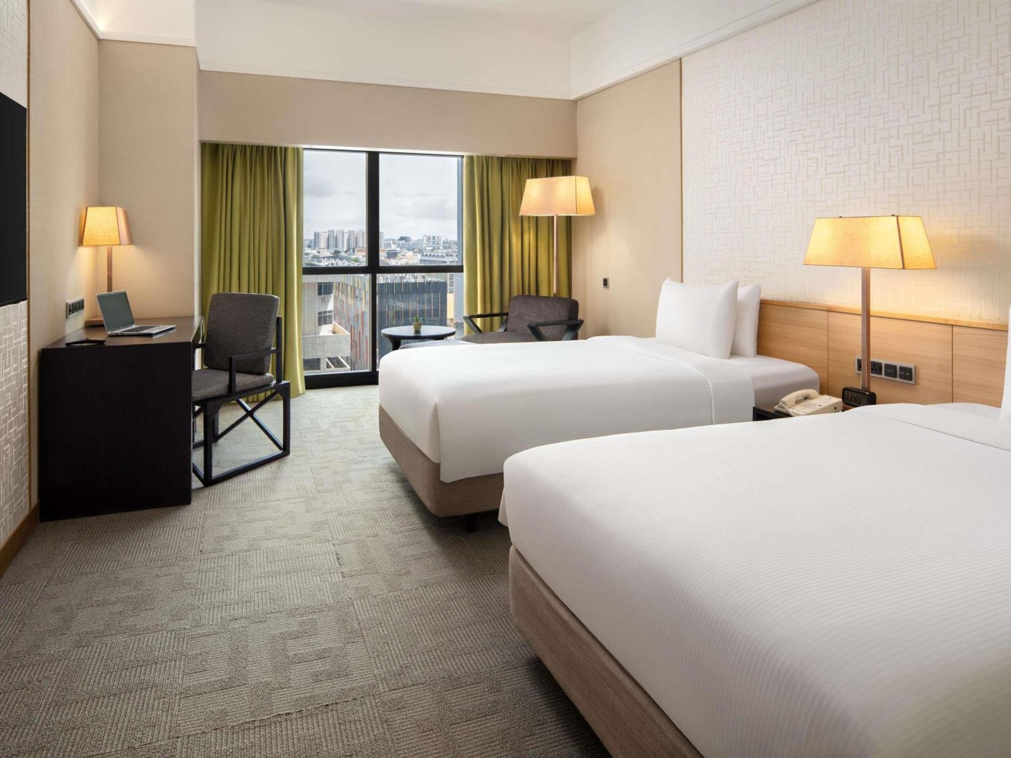 Grand Mercure Roxy Hotel