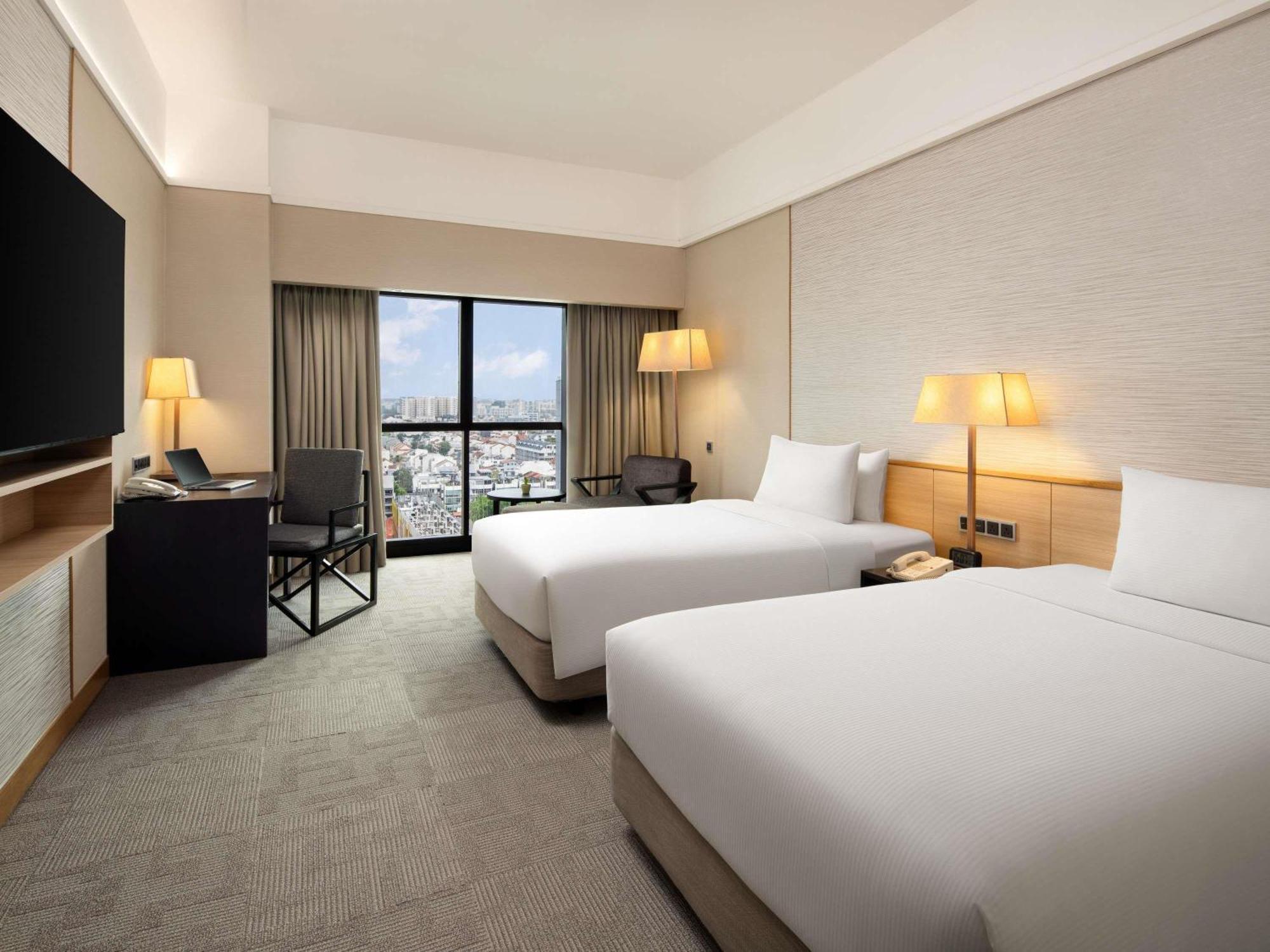 Grand Mercure Roxy Hotel 4*