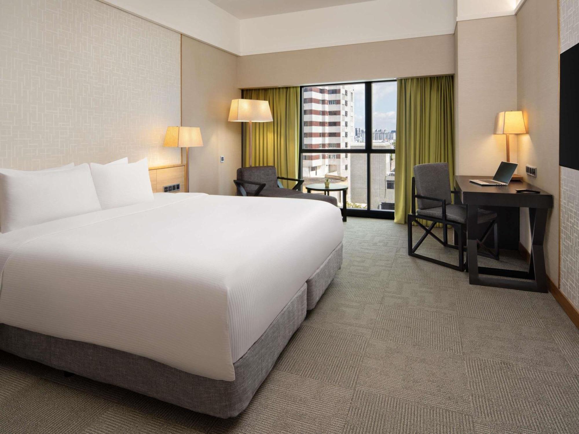 Hotel Grand Mercure Roxy 4*